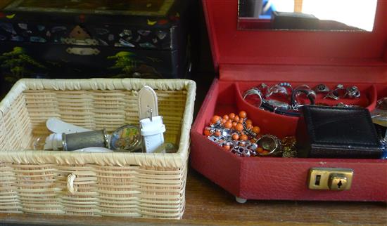 2 boxes of costume jewellery & watches